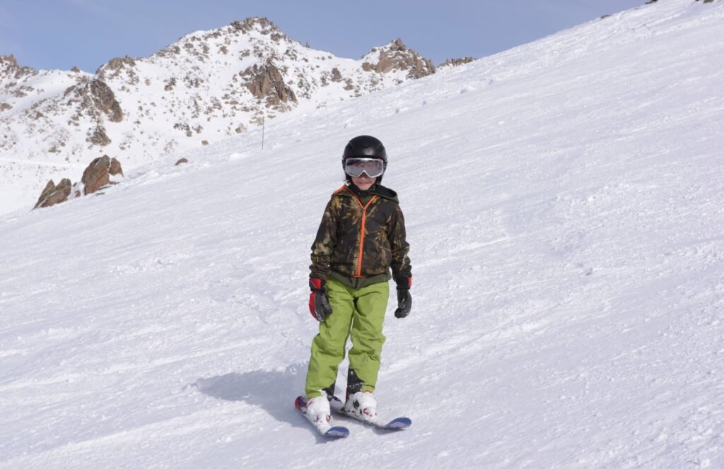 cuánto cuesta una clase de esquí en Sierra Nevada